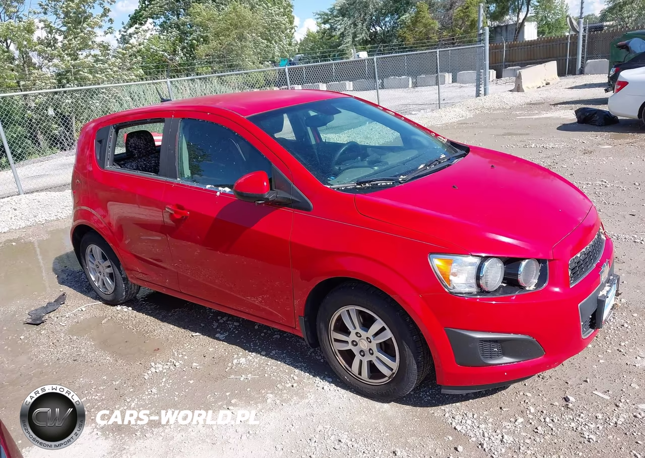 2013 Chevrolet Sonic Lt Auto – zdjęcie 1 z 16