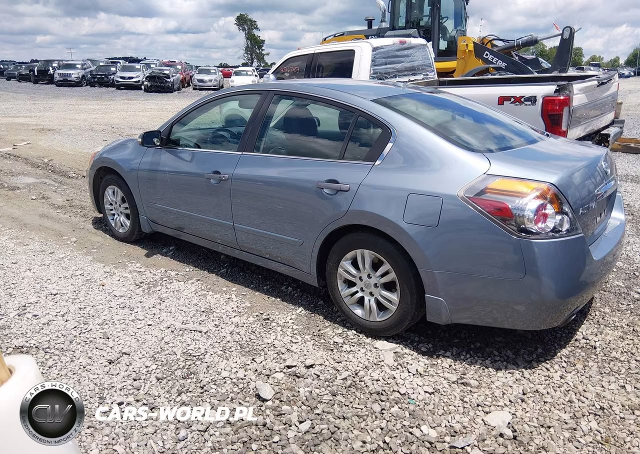 2010 Nissan Altima 2.5 S VIN:1N4AL2AP2AC174726 - 3