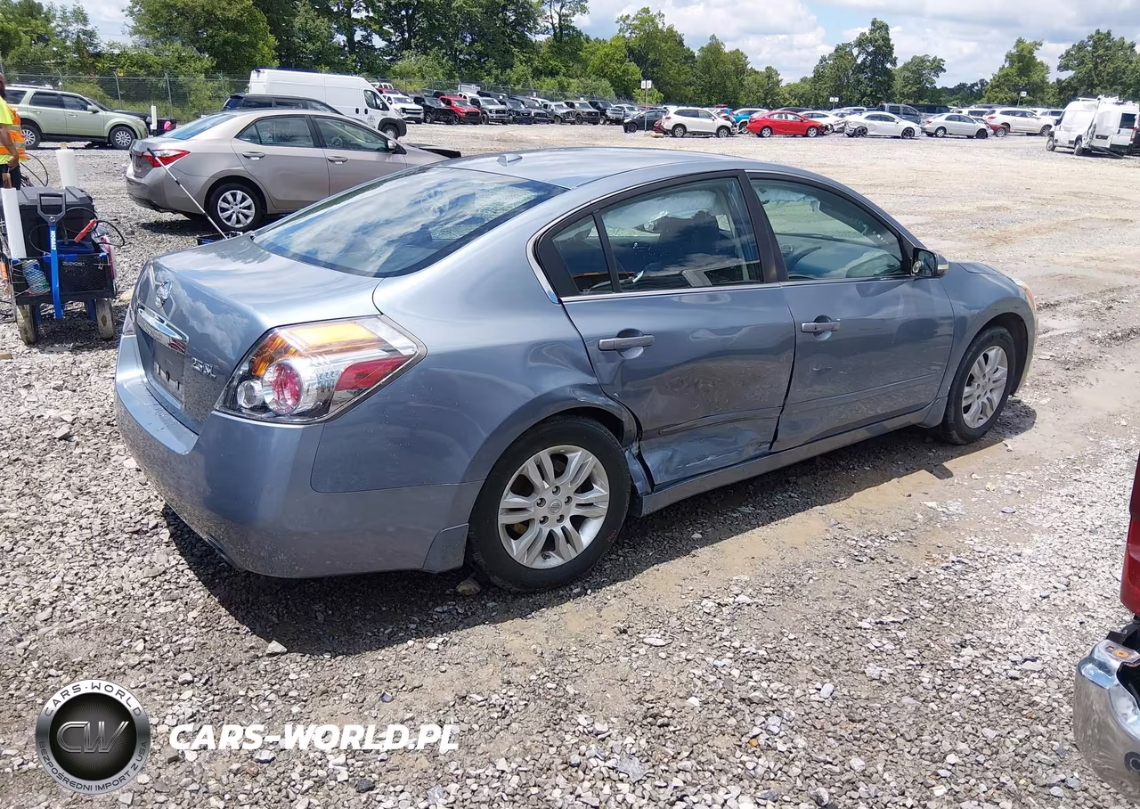2010 Nissan Altima 2.5 S VIN:1N4AL2AP2AC174726 - 4
