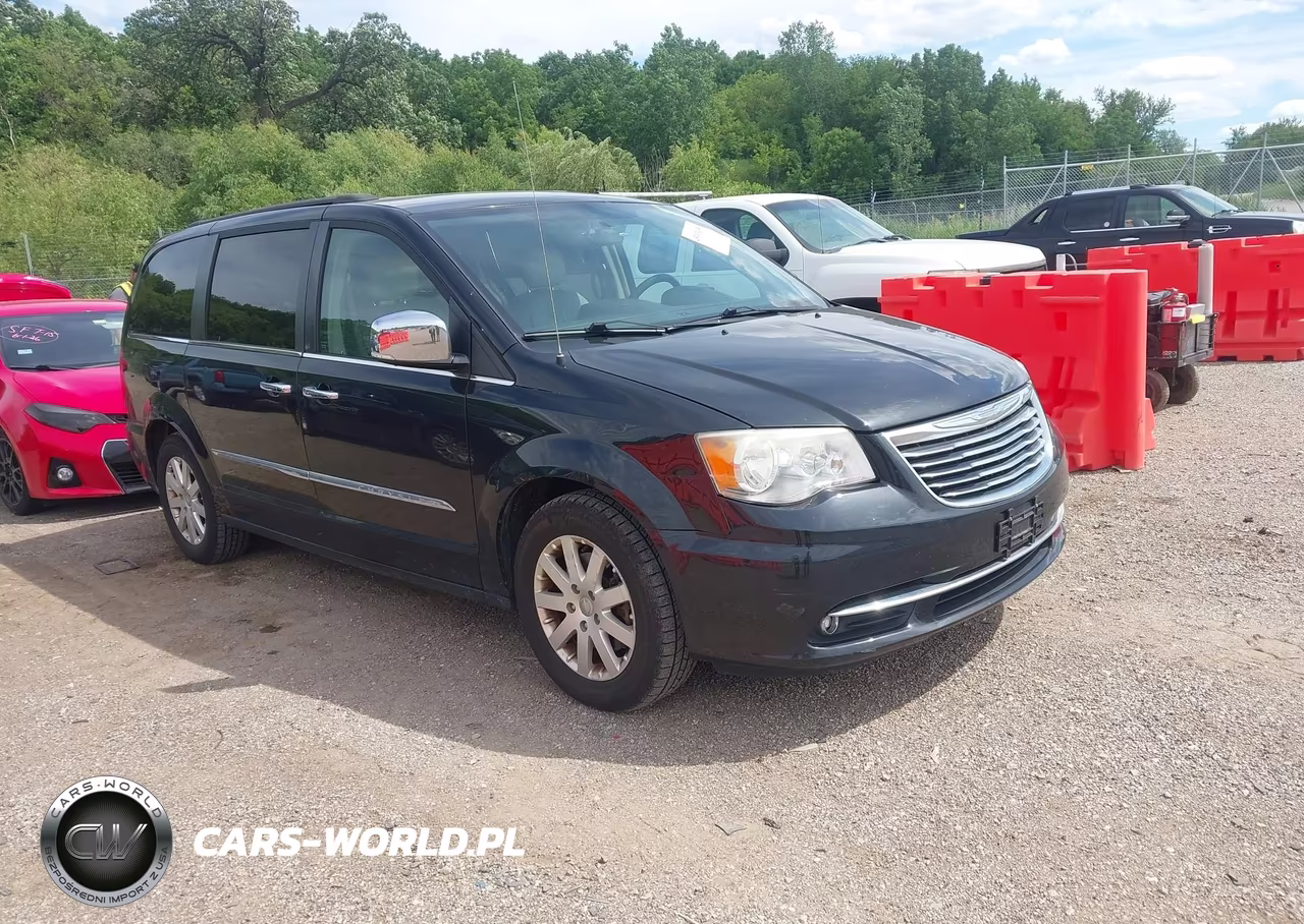 2012 Chrysler Town & Country Touring-L – zdjęcie 1 z 11