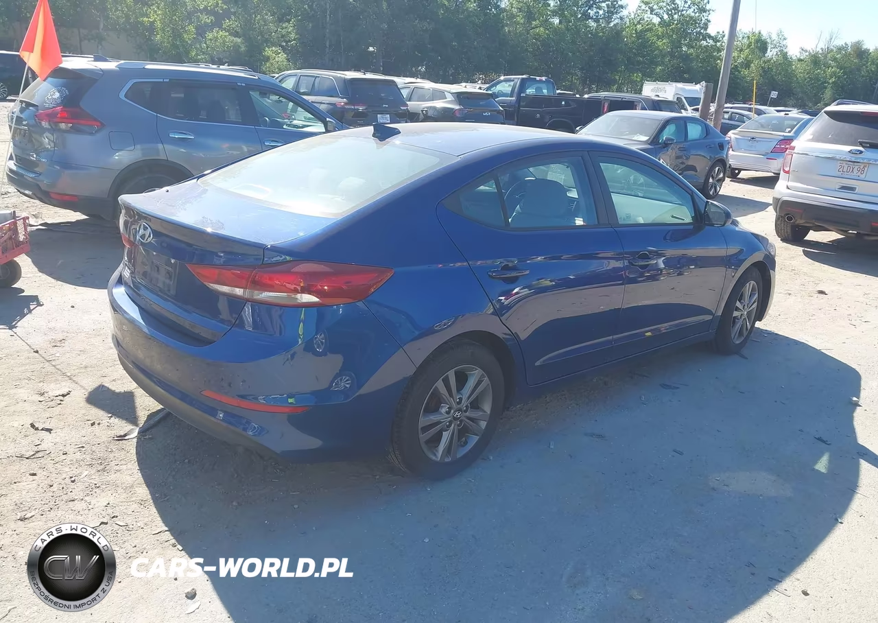 2017 Hyundai Elantra Se VIN:5NPD84LF5HH185534 - 4