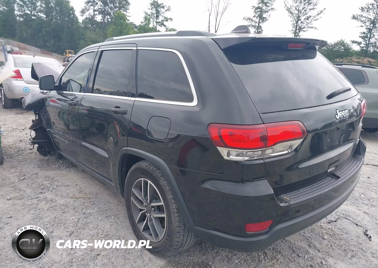 2020 Jeep Grand Cherokee Laredo E 4X2 VIN:1C4RJEAG0LC403007 - 3