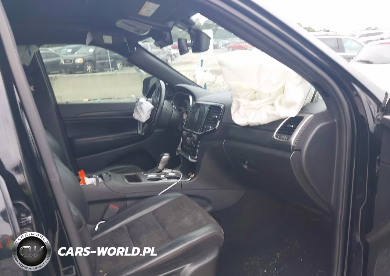 2020 Jeep Grand Cherokee Laredo E 4X2 VIN:1C4RJEAG0LC403007 - 5