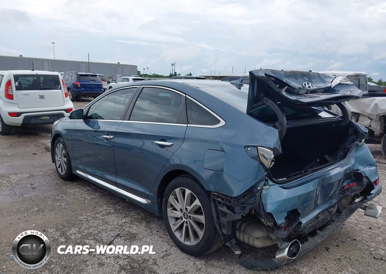 2015 Hyundai Sonata Sport VIN:5NPE34AF6FH253729 - 3