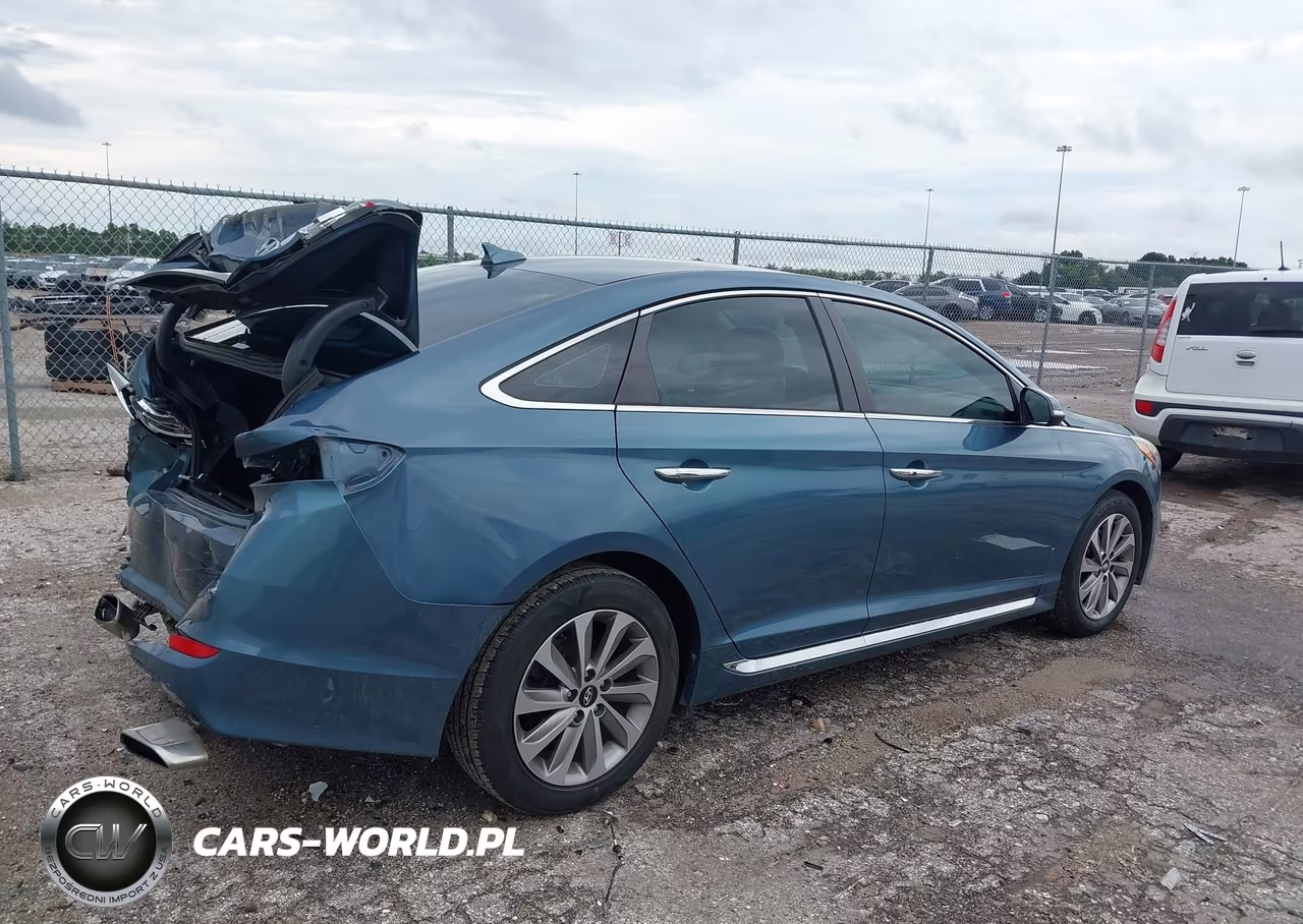 2015 Hyundai Sonata Sport VIN:5NPE34AF6FH253729 - 4