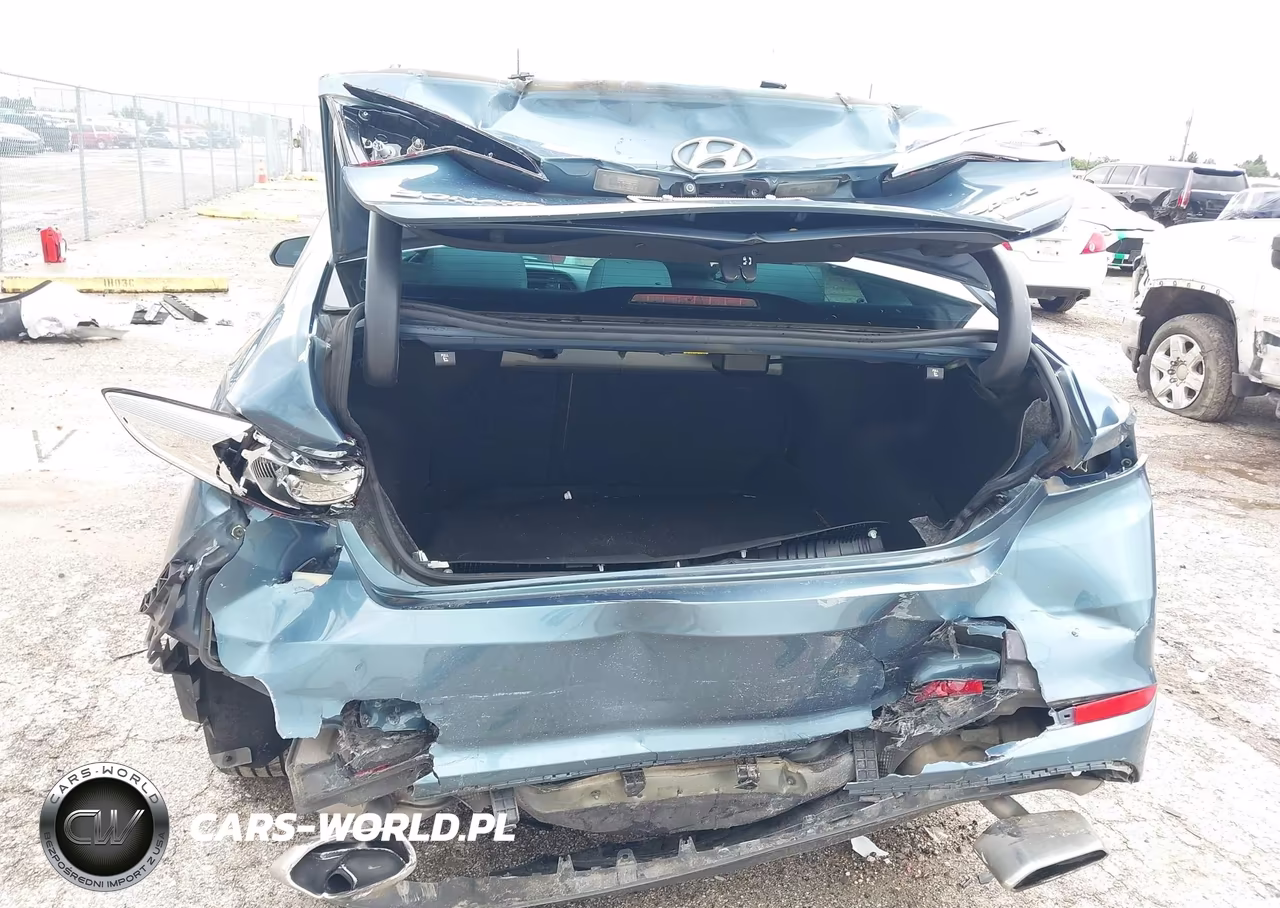 2015 Hyundai Sonata Sport VIN:5NPE34AF6FH253729 - 6