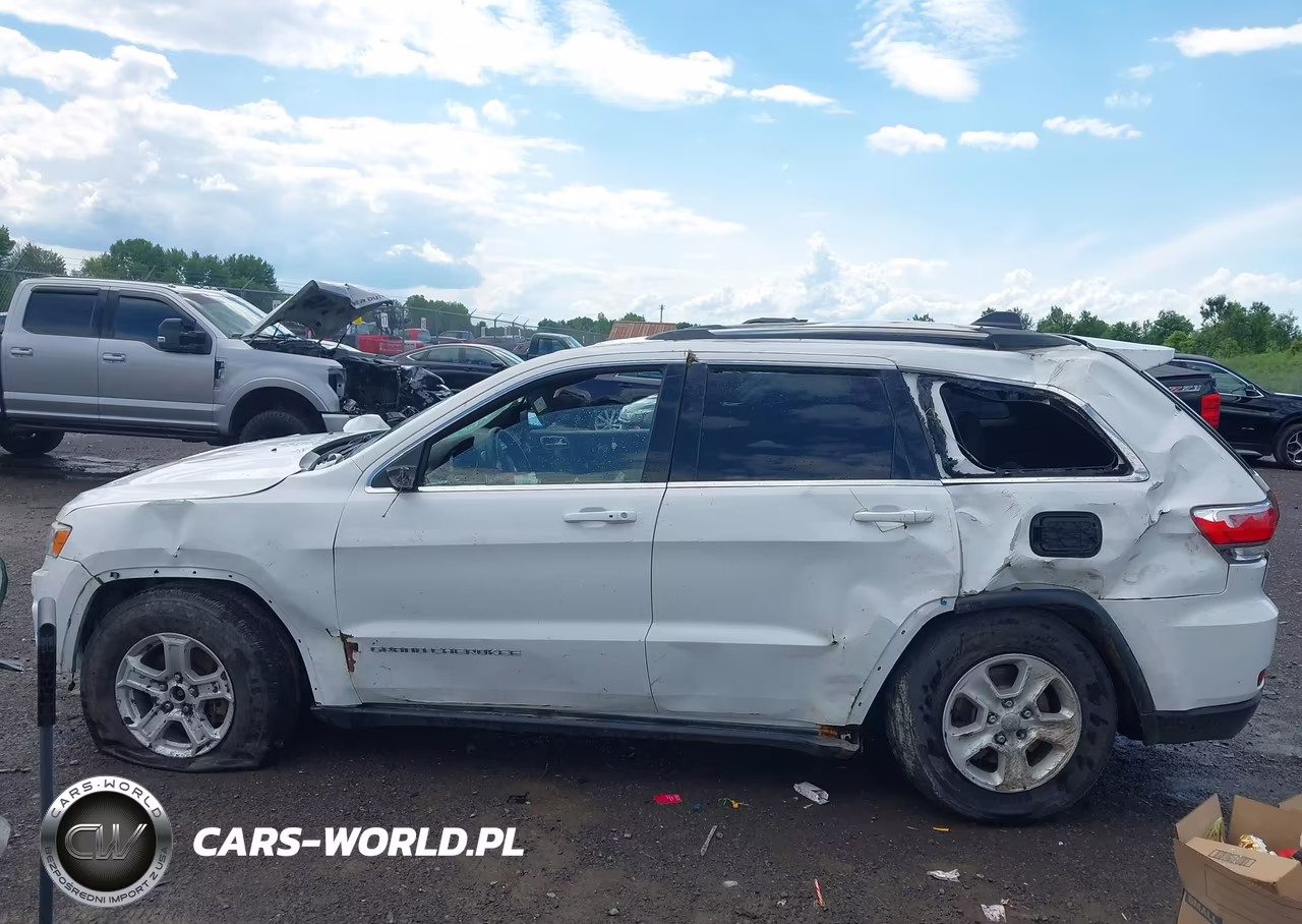 2016 Jeep Grand Cherokee Laredo VIN:1C4RJFAG3GC414207 - 14