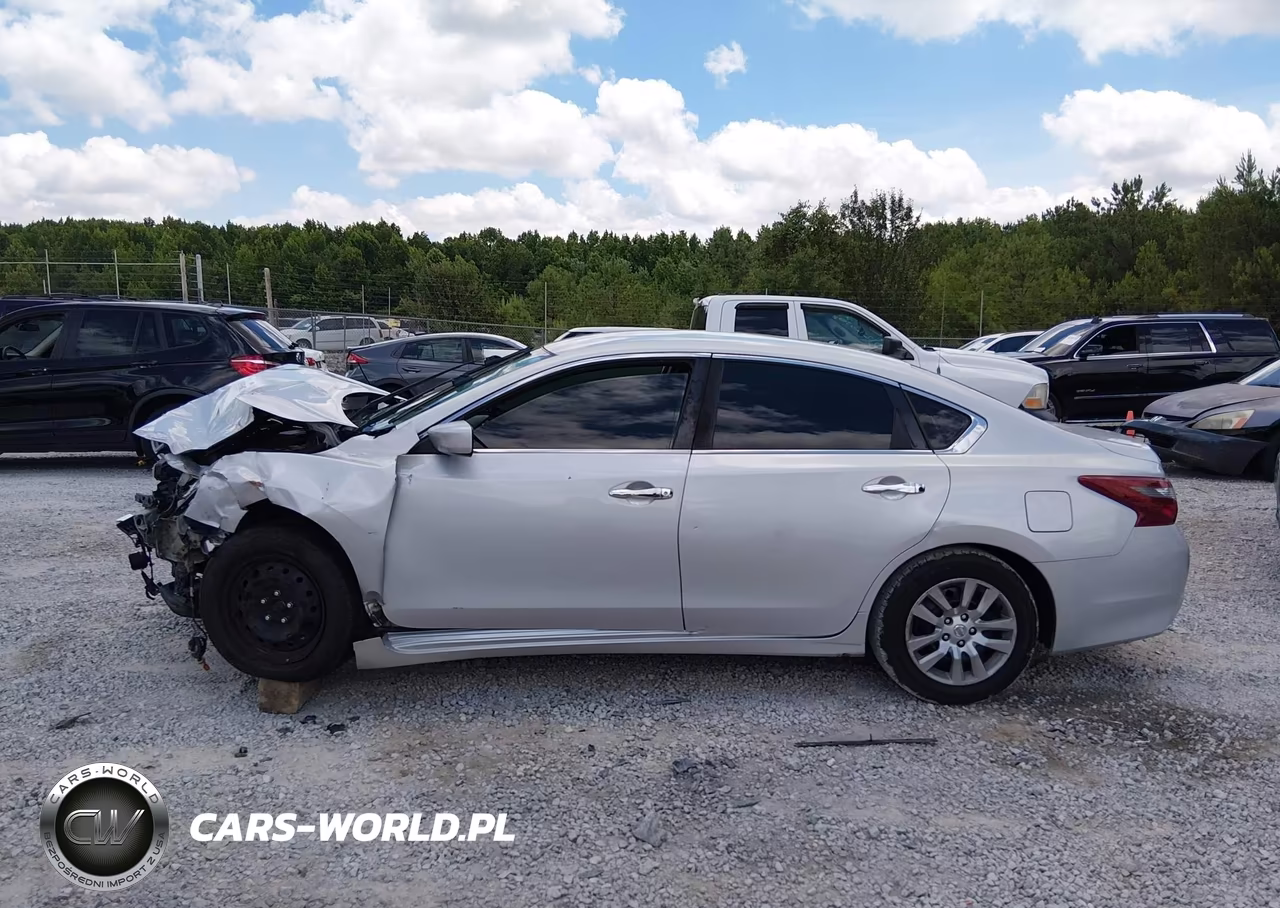 2018 Nissan Altima 2.5 S VIN:1N4AL3AP4JC160994 - 13