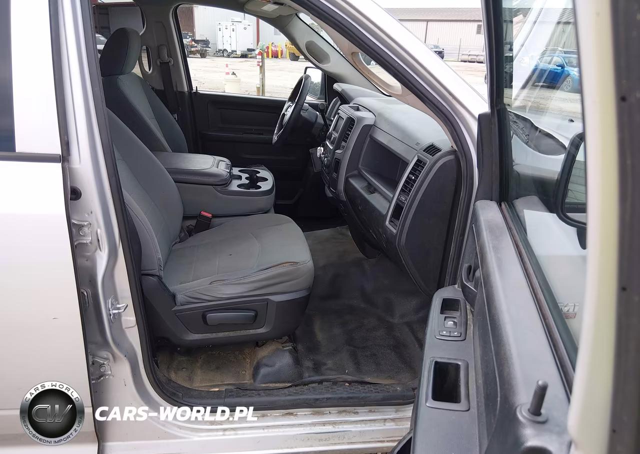 2016 Ram 1500 Tradesman VIN:1C6RR6FT1GS306079 - 5