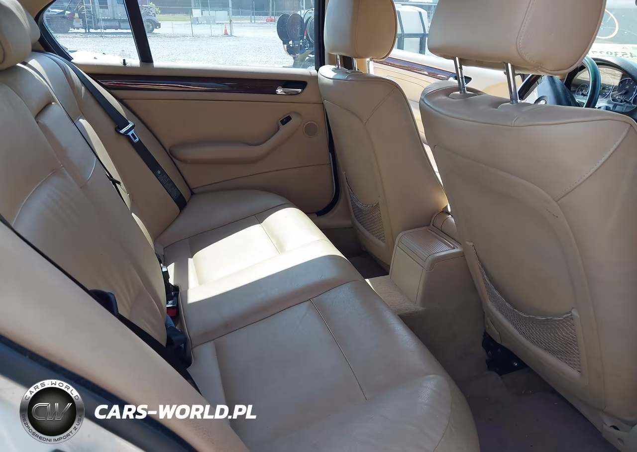 2004 BMW 330I VIN:WBAEV53474KM38251 - 8