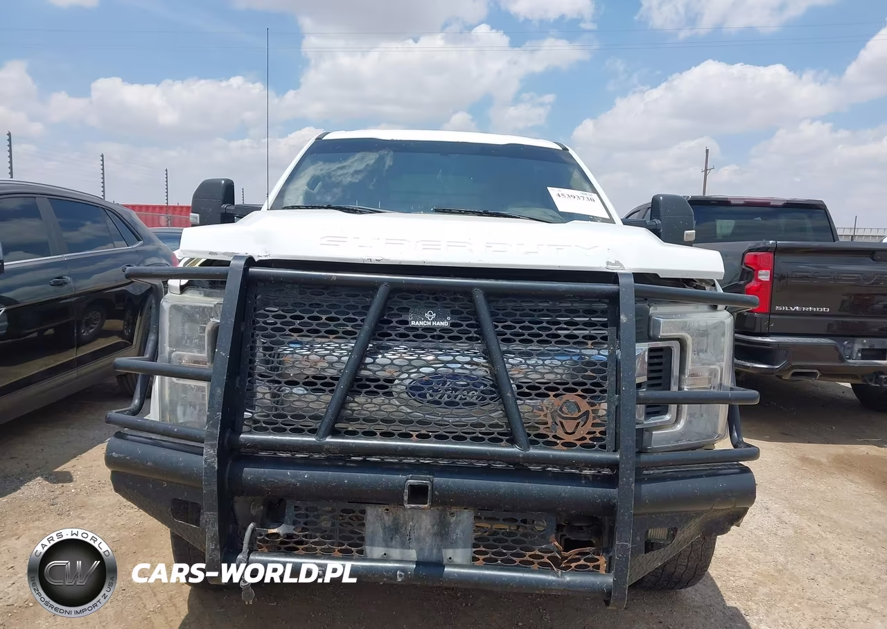 2018 Ford F-350 Xl VIN:1FT8W3BT8JEC77915 - 12