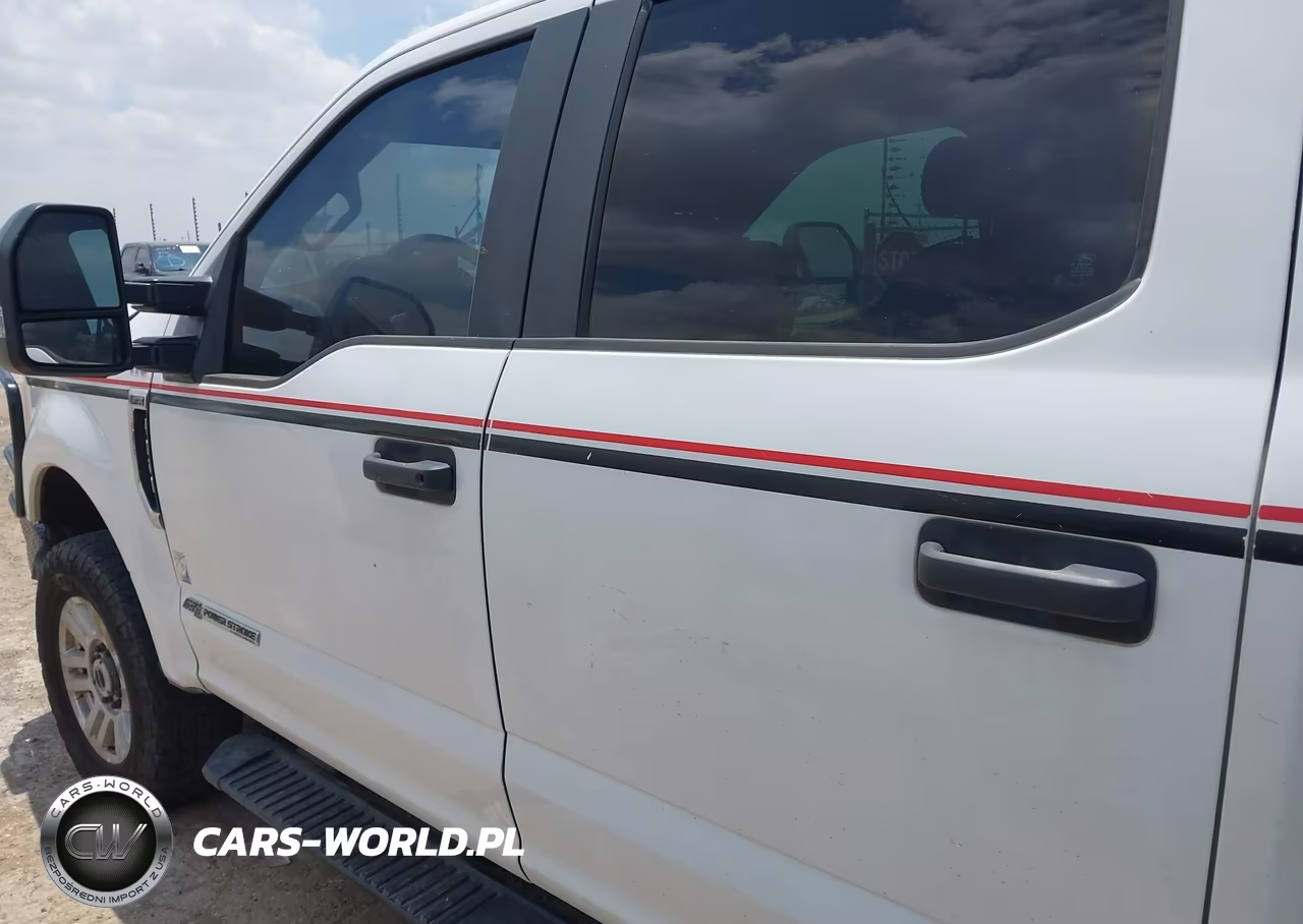 2018 Ford F-350 Xl VIN:1FT8W3BT8JEC77915 - 14