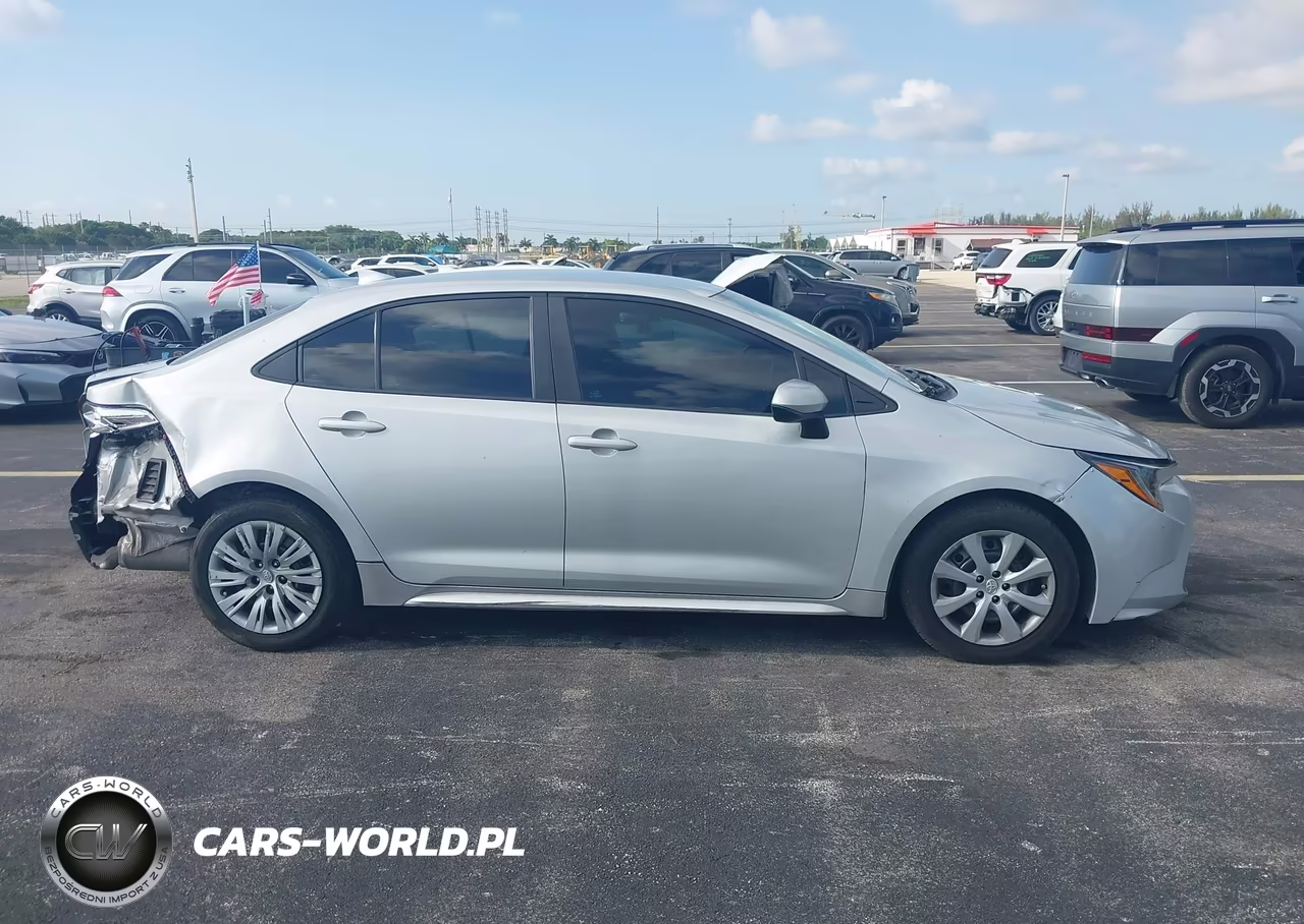 2021 Toyota Corolla Le VIN:5YFEPMAE0MP251289 - 13