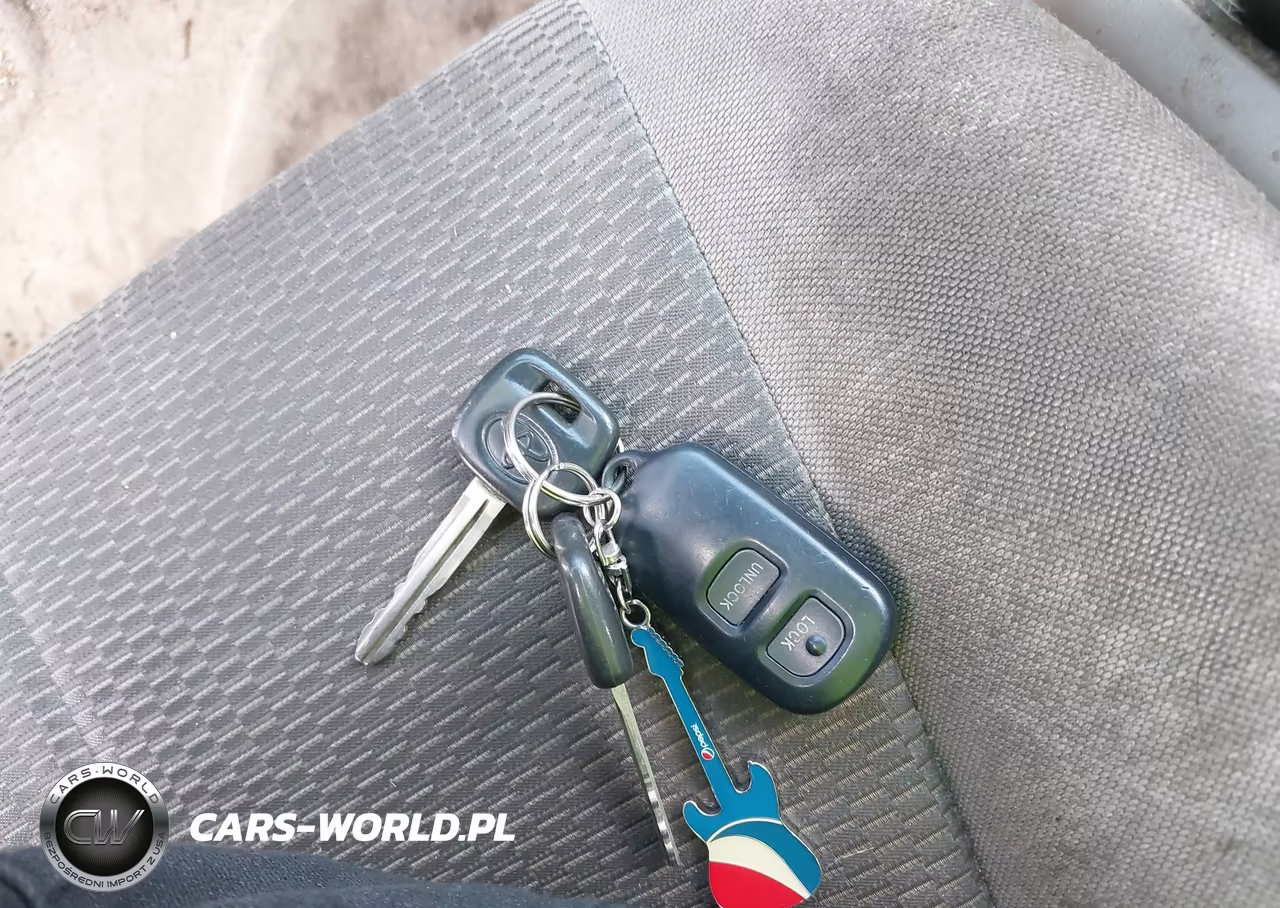 2004 Toyota Rav4 VIN:JTEHD20V940017623 - 11