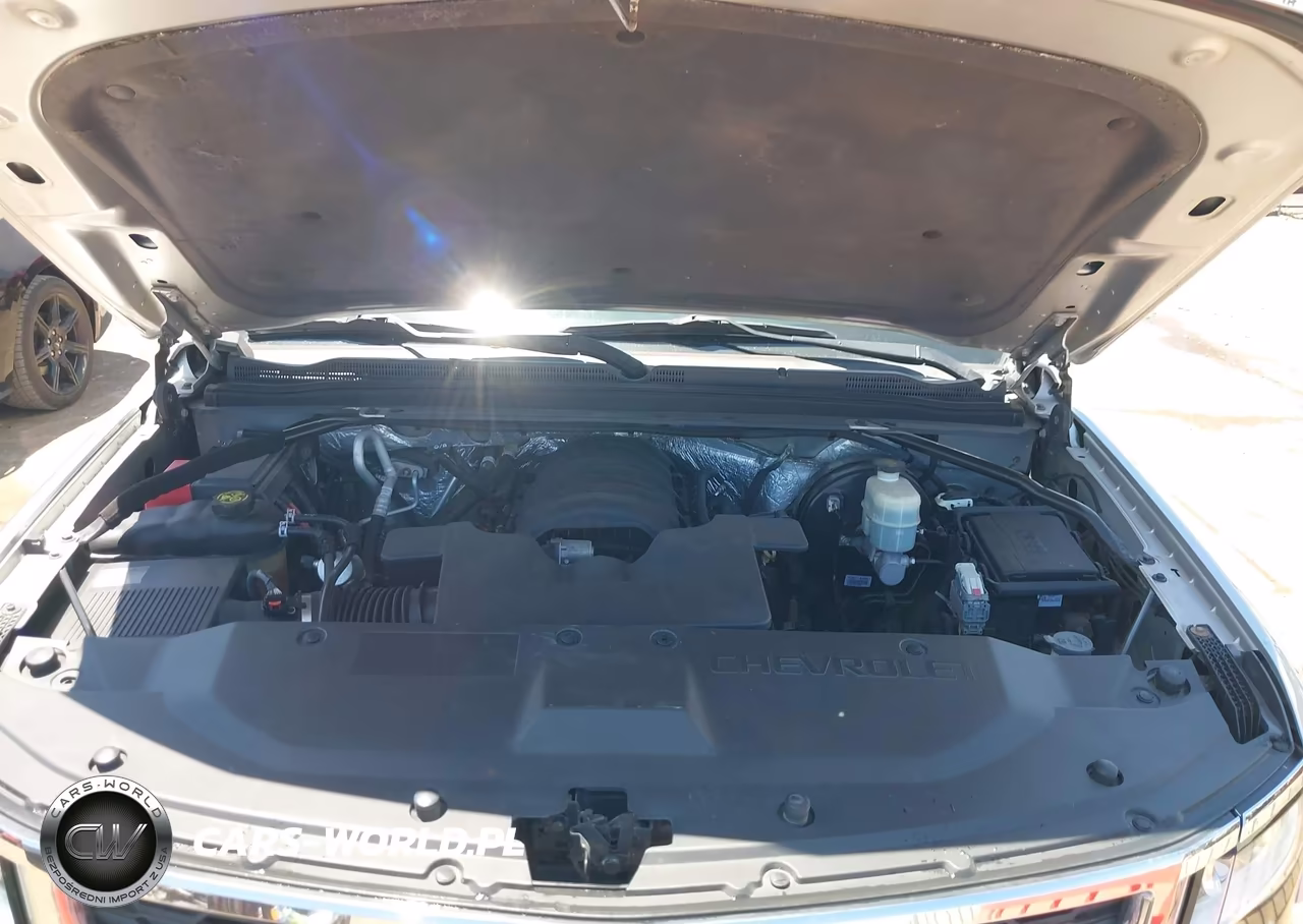 2015 Chevrolet Suburban Lt VIN:1GNSCJKC3FR275841 - 10