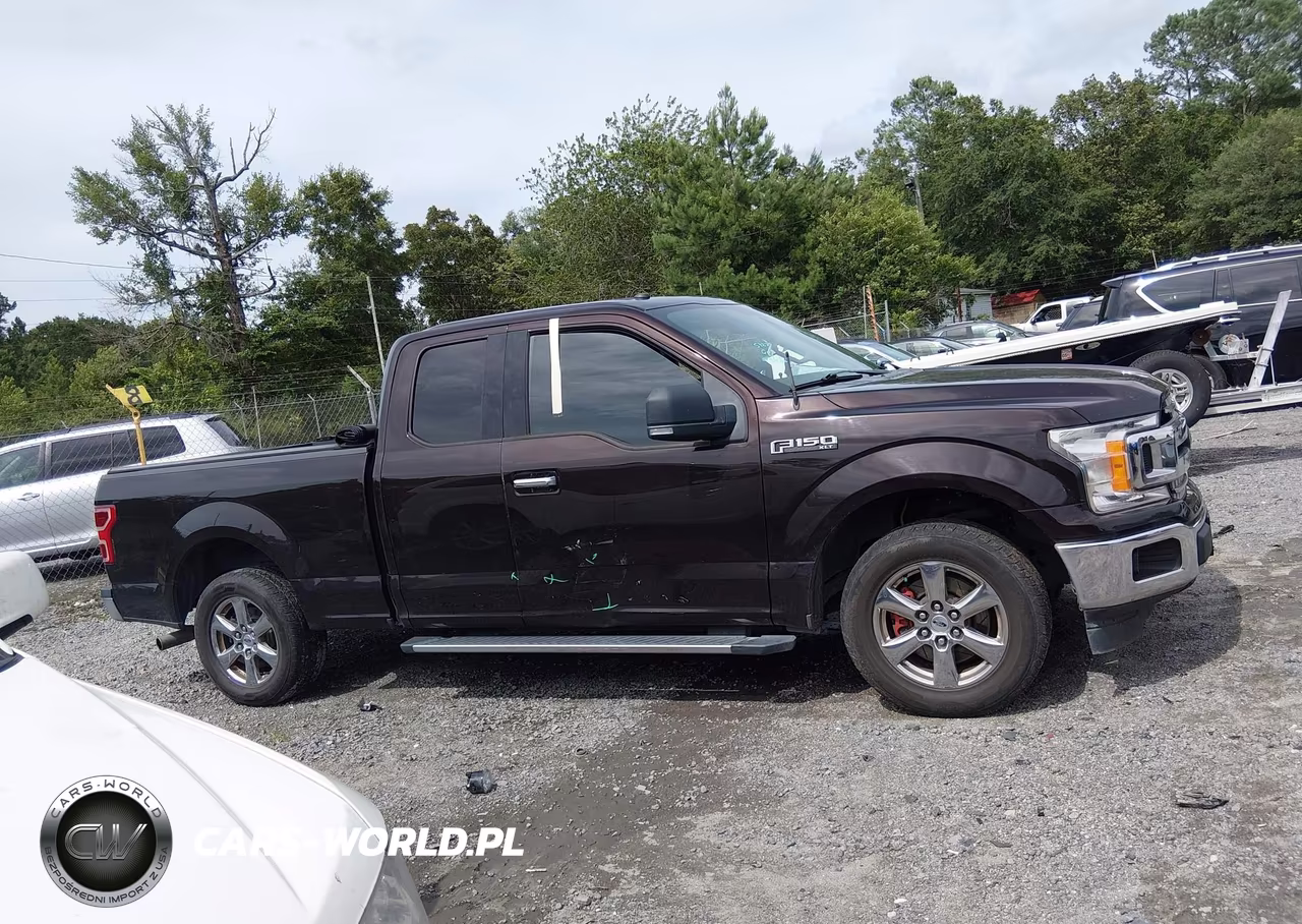 2018 Ford F-150 Xlt VIN:1FTEX1CB3JFD40830 - 13