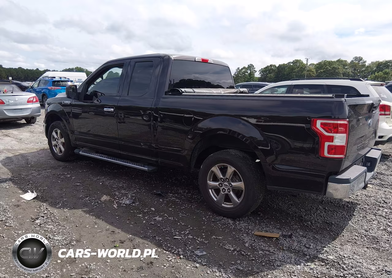2018 Ford F-150 Xlt VIN:1FTEX1CB3JFD40830 - 3
