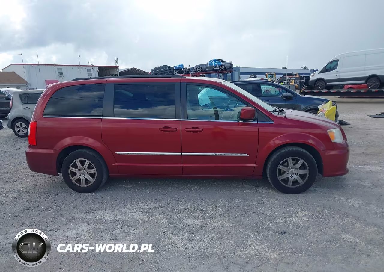 2012 Chrysler Town & Country Touring VIN:2C4RC1BGXCR331063 - 13