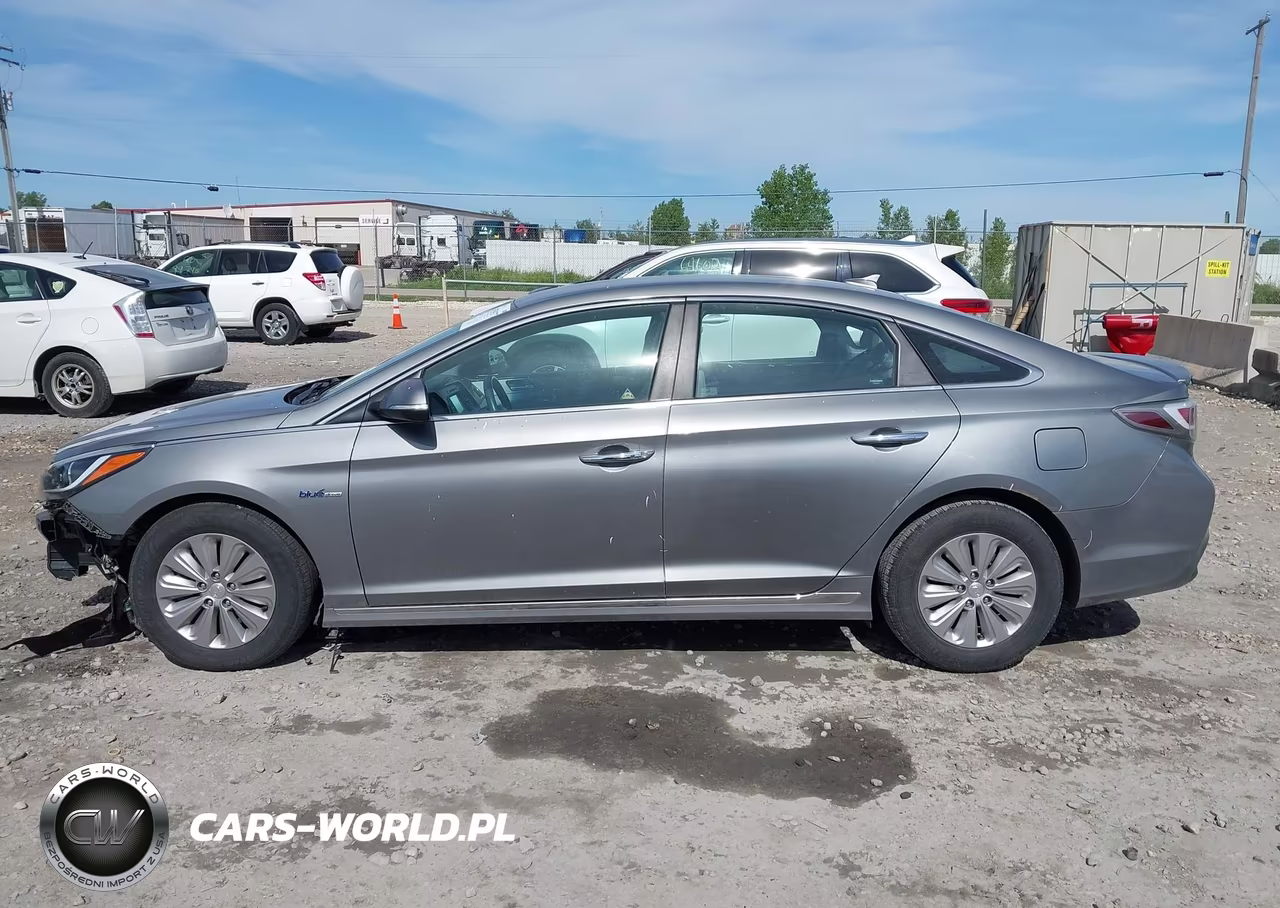 2017 Hyundai Sonata Hybrid Se VIN:KMHE24L39HA067288 - 15