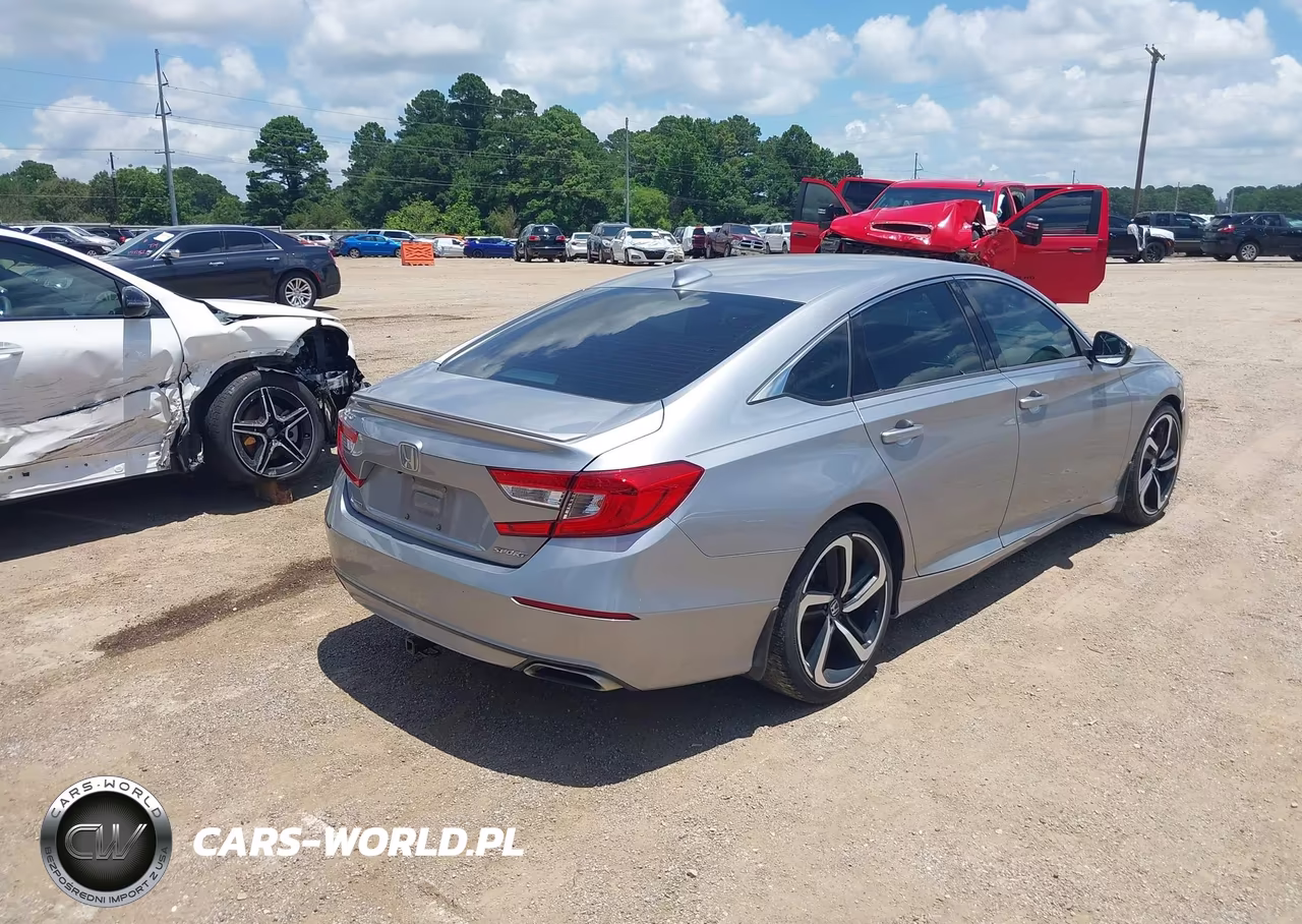 2018 Honda Accord Sport VIN:1HGCV1F33JA260735 - 4