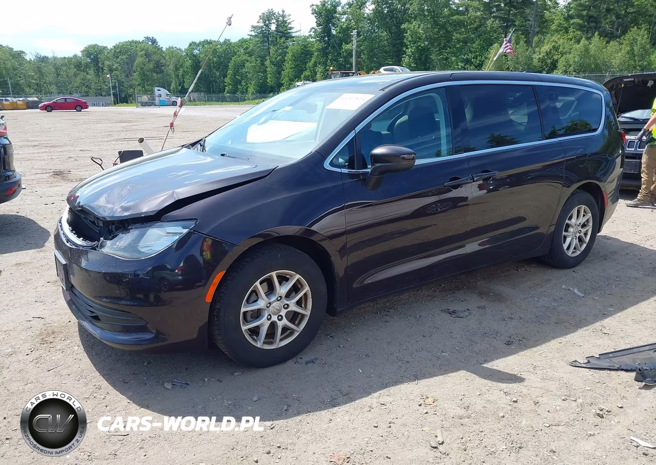 2017 Chrysler Pacifica Touring VIN:2C4RC1DG0HR588320 - 2