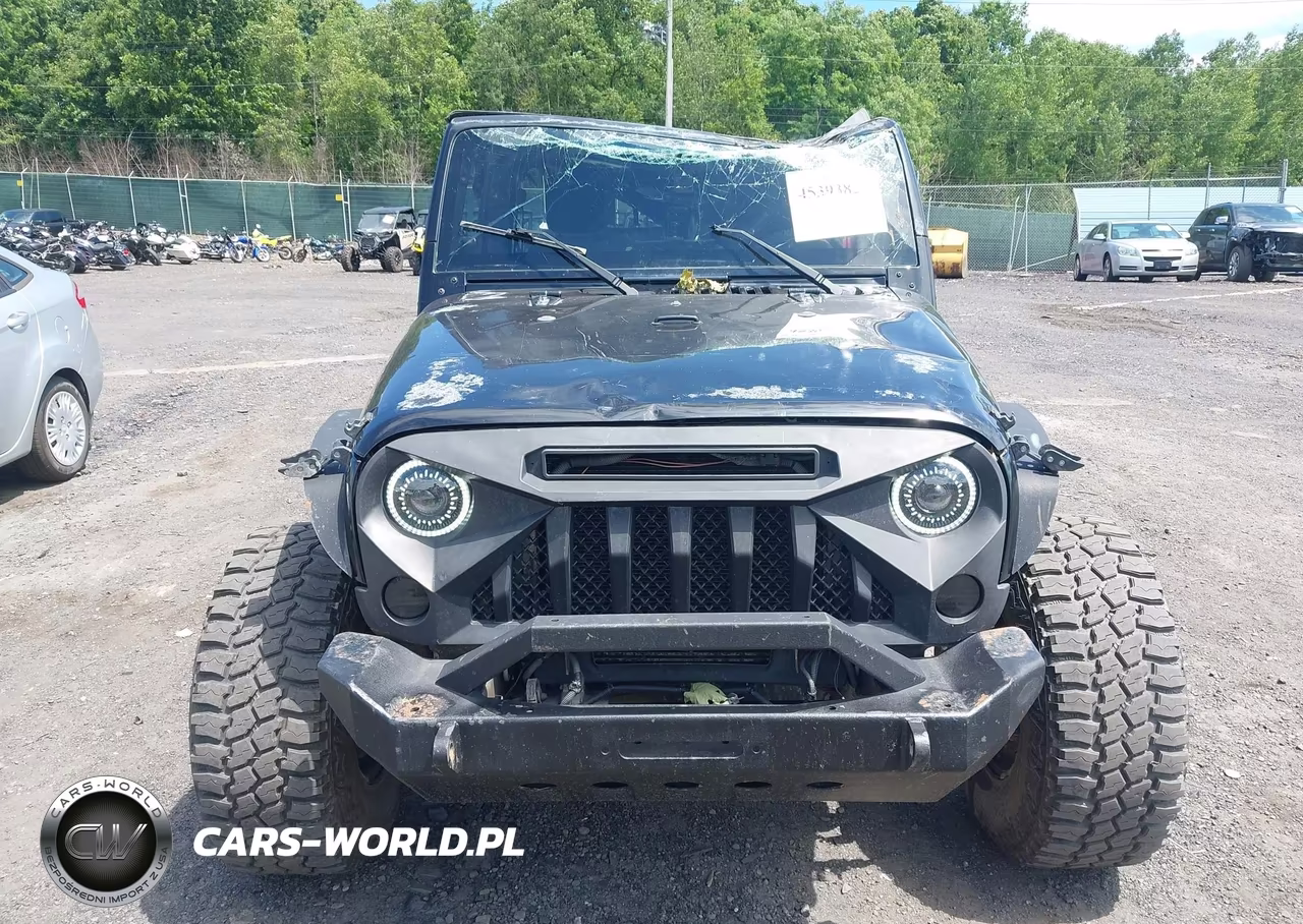 2008 Jeep Wrangler Unlimited Rubicon VIN:1J4GA69158L587696 - 12