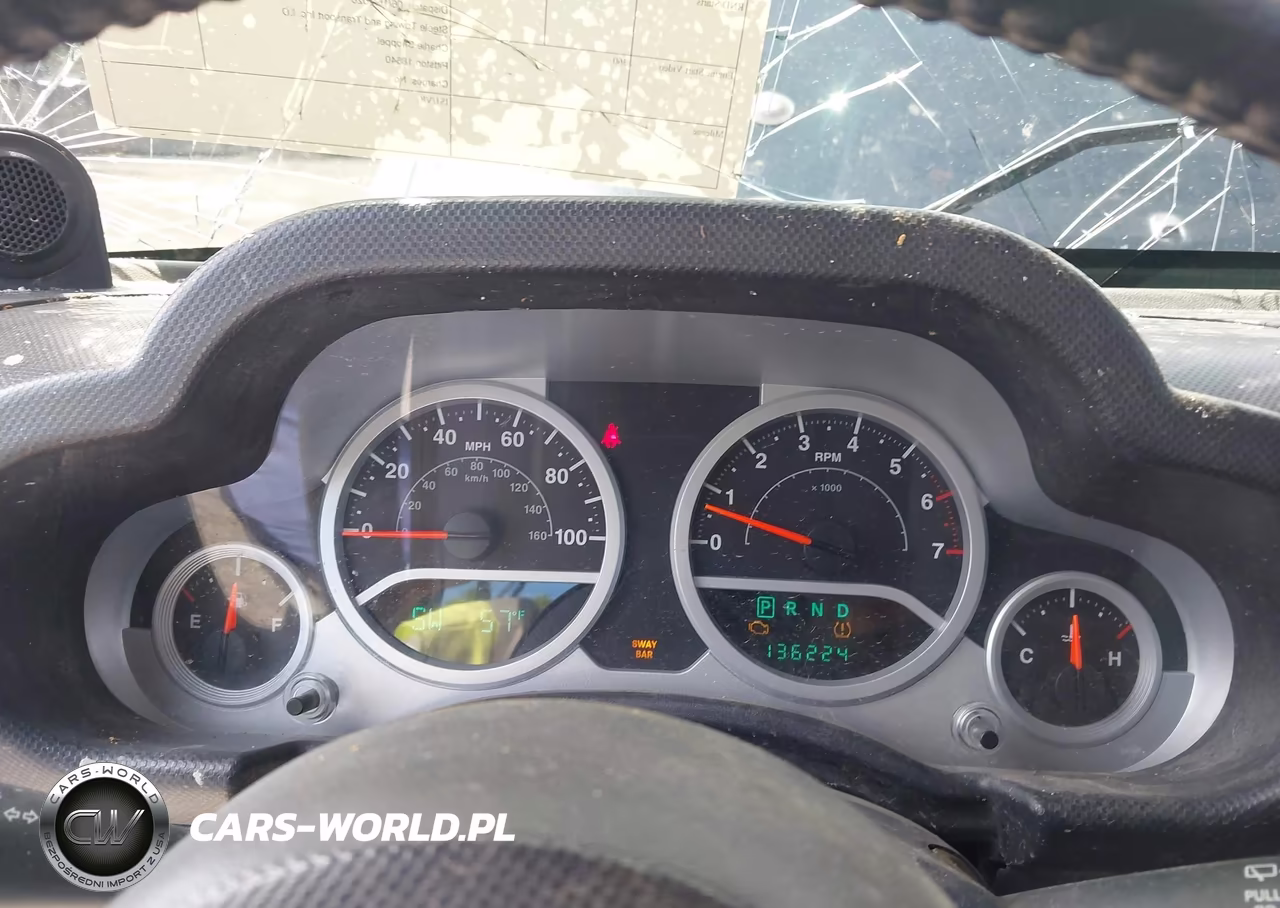 2008 Jeep Wrangler Unlimited Rubicon VIN:1J4GA69158L587696 - 7