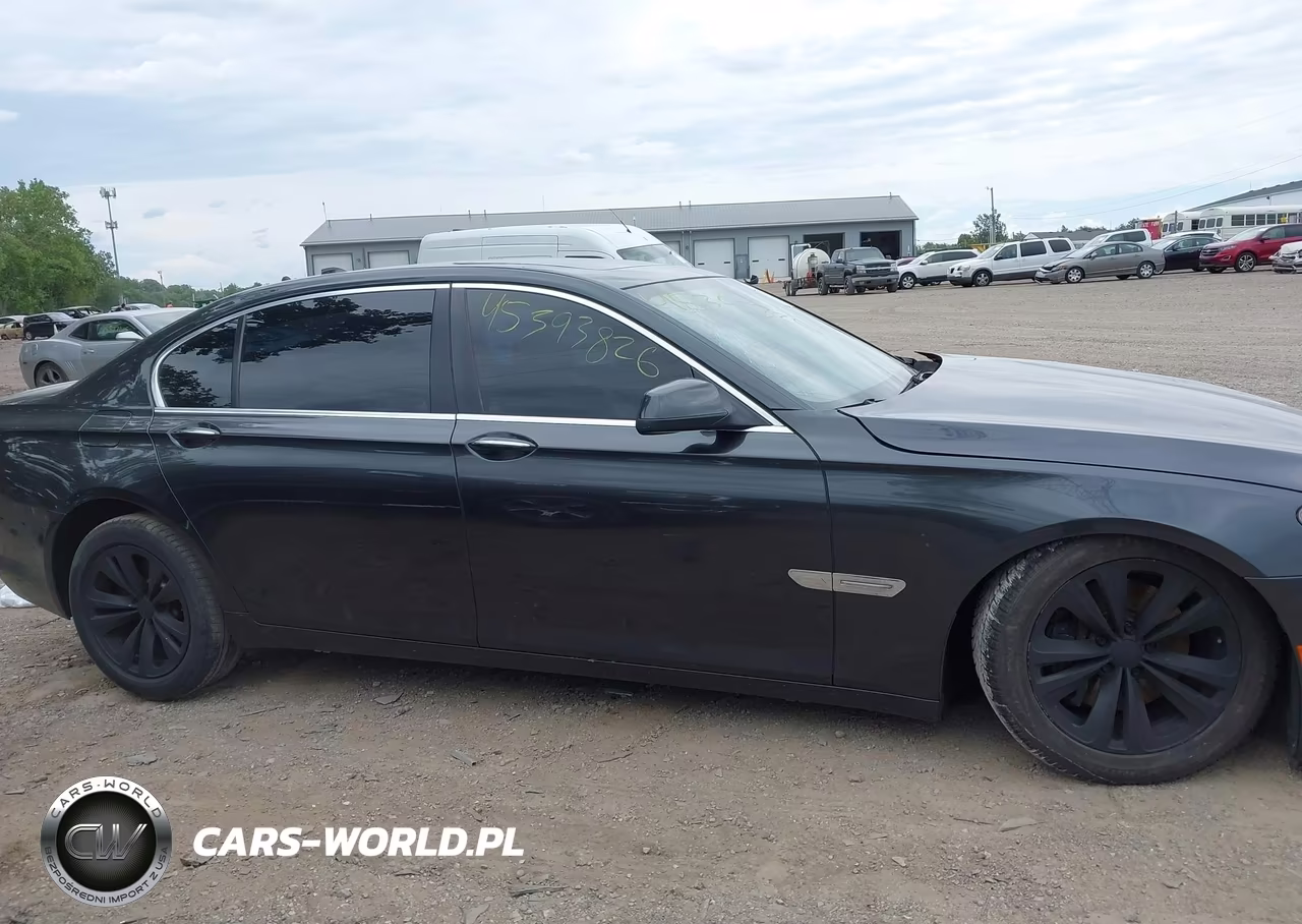 2011 BMW 740Li VIN:WBAKB4C56BC392823 - 12