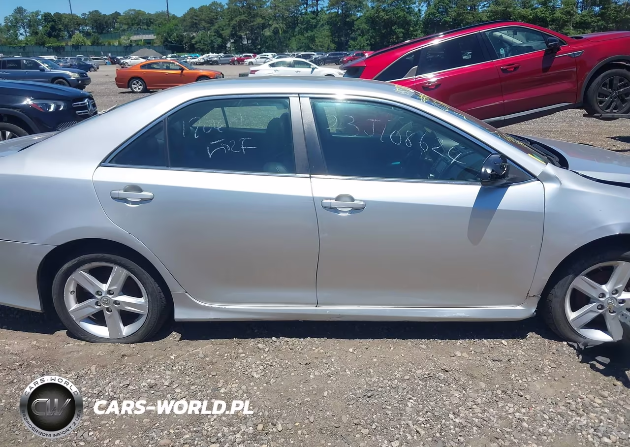 2014 Toyota Camry Se VIN:4T1BF1FK4EU452356 - 12