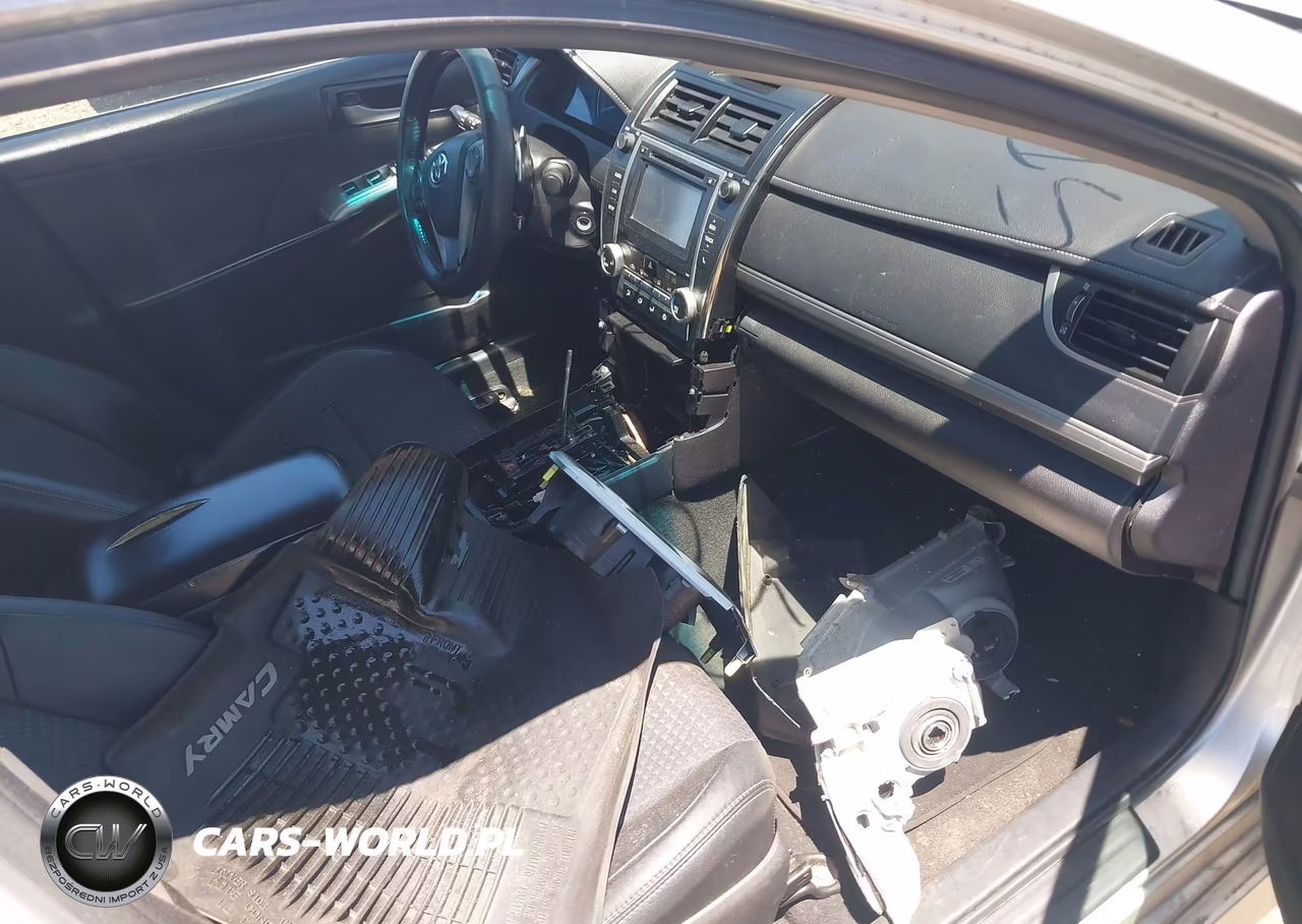 2014 Toyota Camry Se VIN:4T1BF1FK4EU452356 - 5