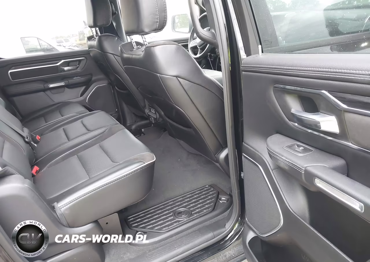 2024 Ram 1500 Laramie 4X4 5'7 Box VIN:1C6SRFJT4RN195991 - 8