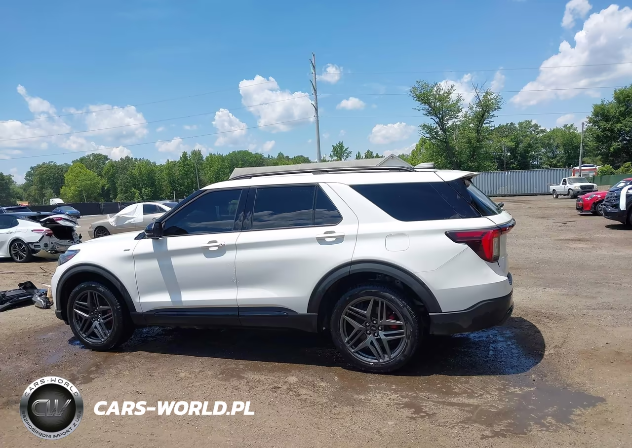 2025 Ford Explorer St-Line VIN:1FMUK8KH4SGB88587 - 14