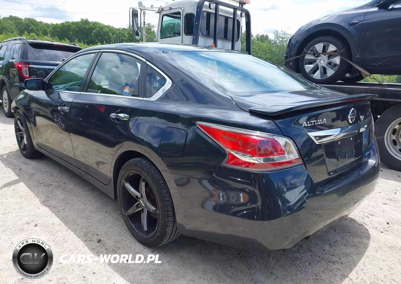 2014 Nissan Altima 2.5 S VIN:1N4AL3AP5EN246048 - 3