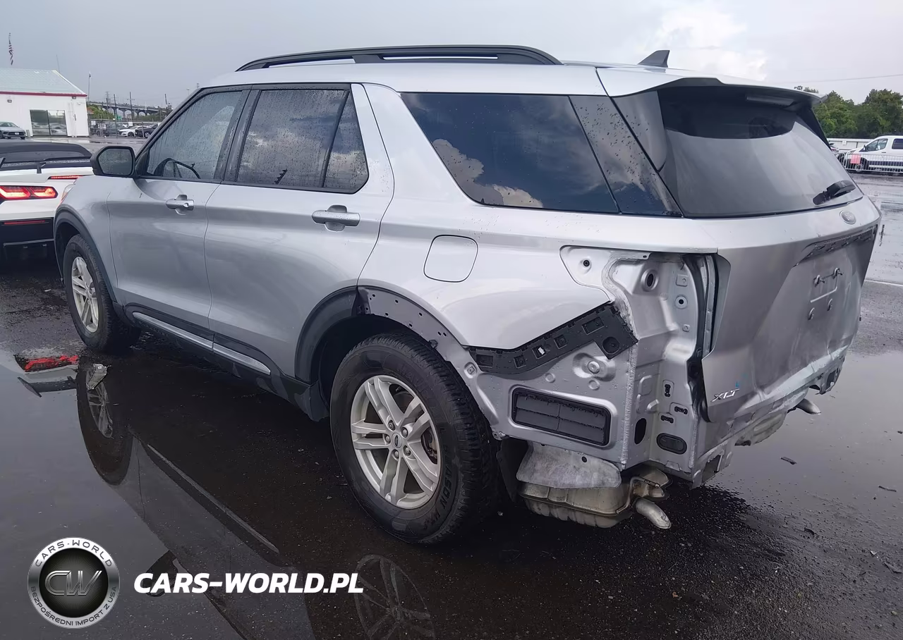 2022 Ford Explorer Xlt VIN:1FMSK7DH6NGA15768 - 3