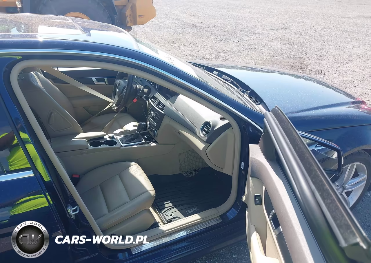 2012 Mercedes-Benz C 250 Sport VIN:WDDGF4HB6CR233333 - 5