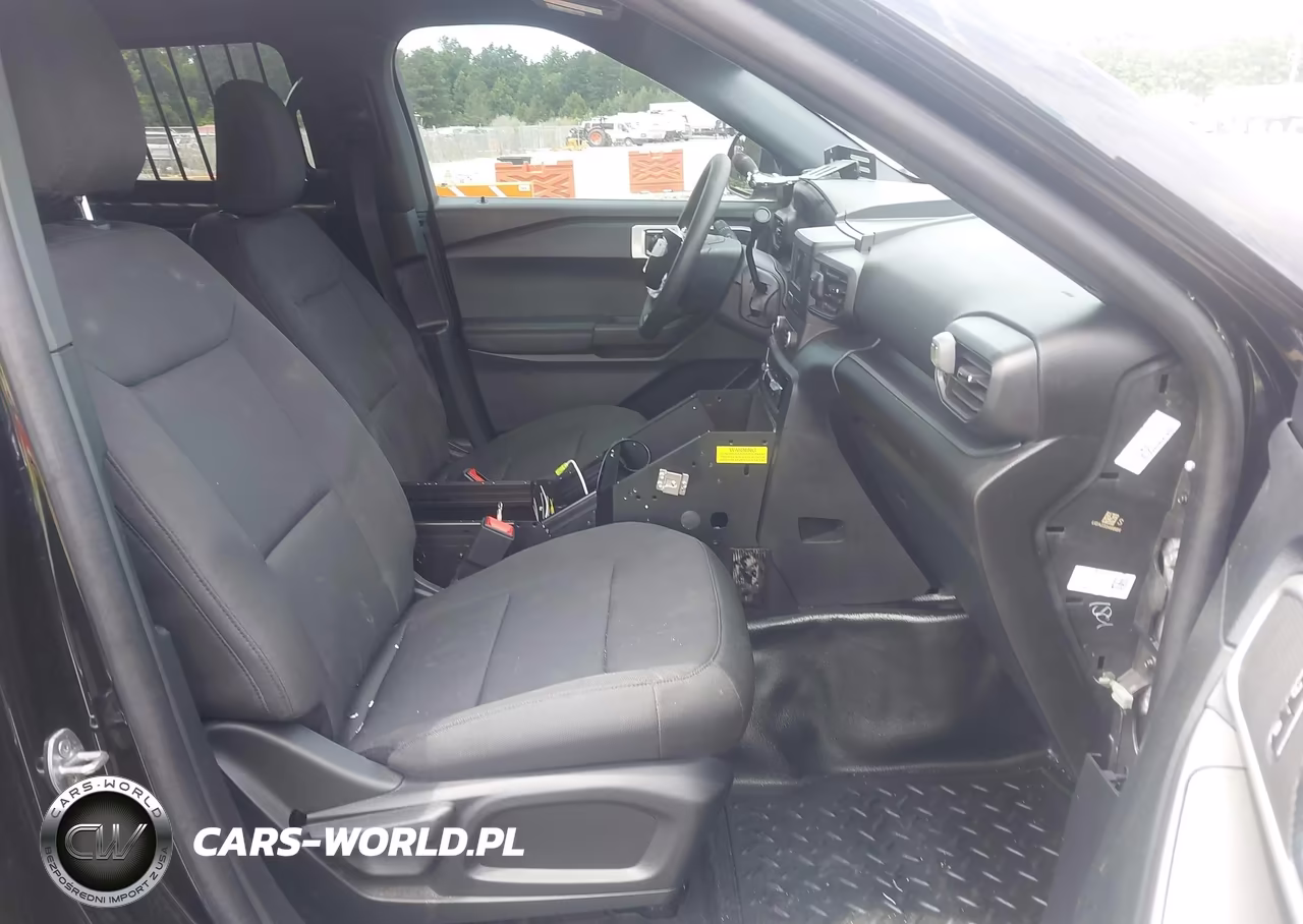 2023 Ford Police Interceptor Utility VIN:1FM5K8ACXPGC00856 - 5