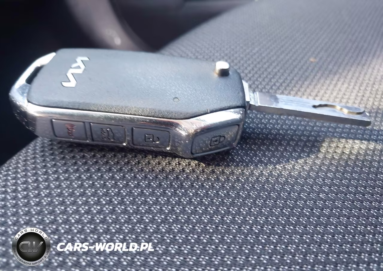 2023 Kia Forte Lxs VIN:3KPF24AD8PE590642 - 11