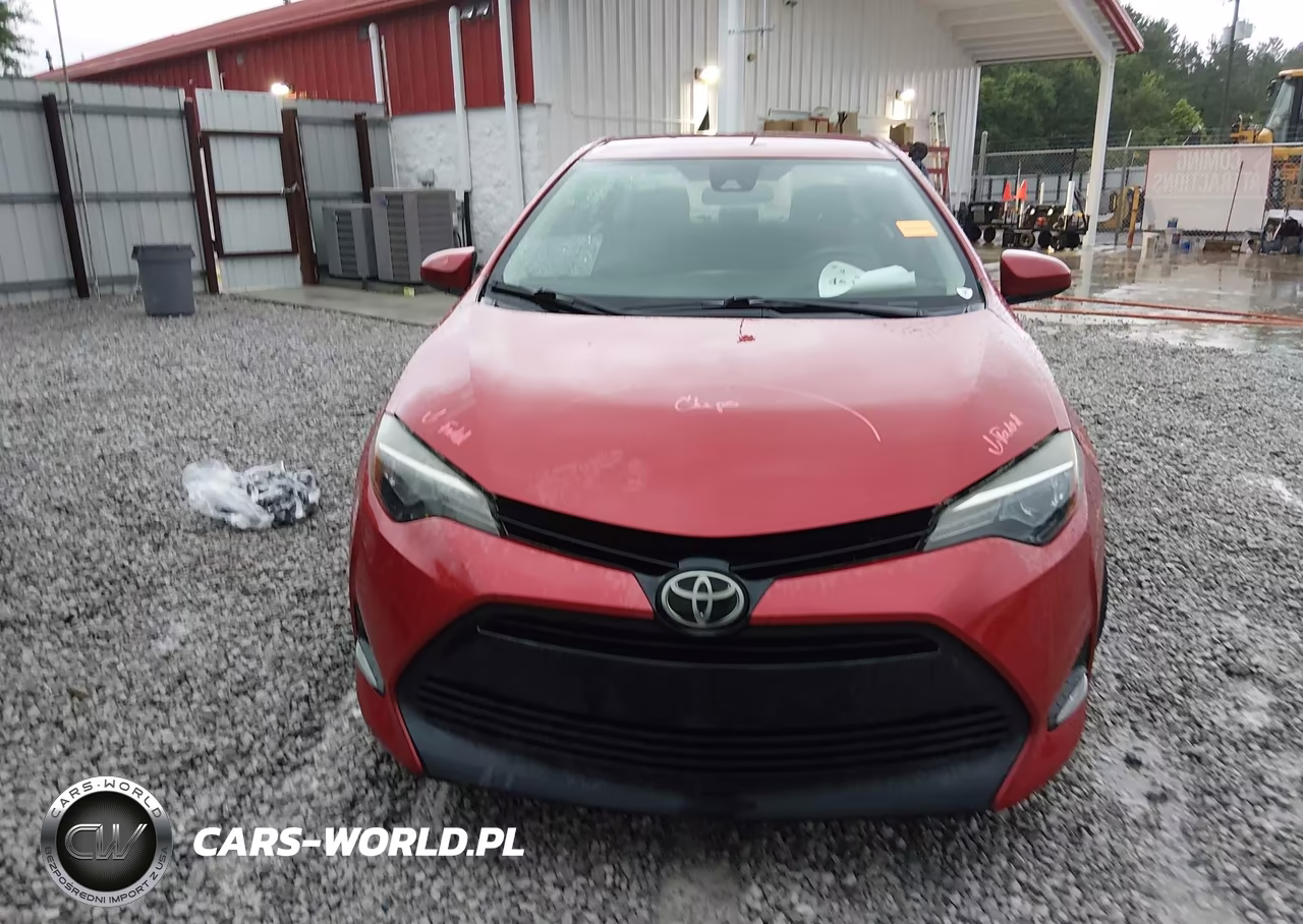 2018 Toyota Corolla Le VIN:2T1BURHE3JC041568 - 13
