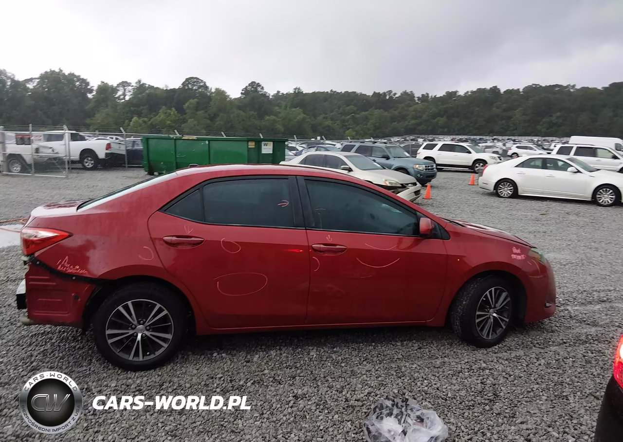 2018 Toyota Corolla Le VIN:2T1BURHE3JC041568 - 14