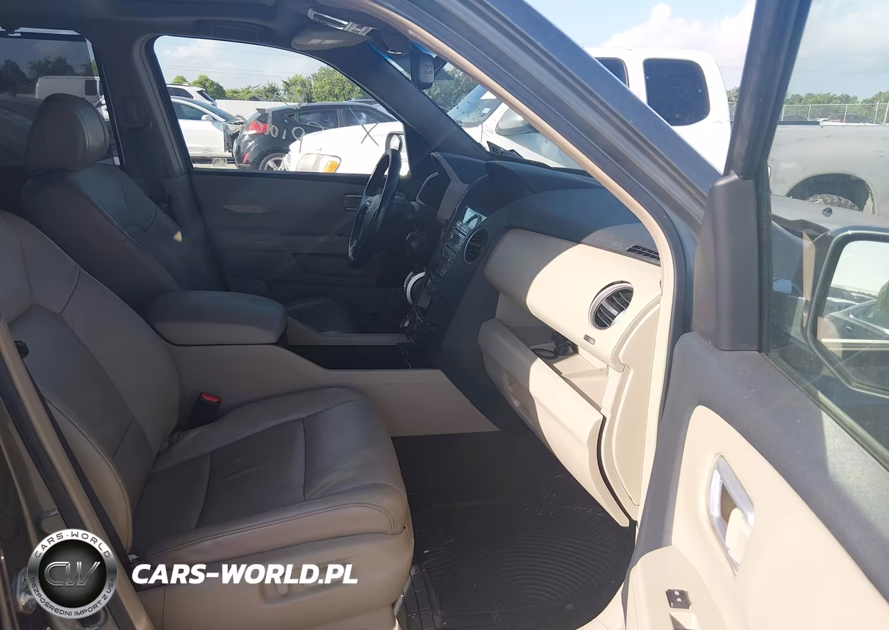 2009 Honda Pilot Touring VIN:5FNYF48979B013614 - 5
