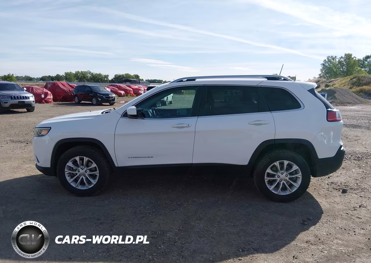 2019 Jeep Cherokee Latitude 4X4 VIN:1C4PJMCBXKD444935 - 14
