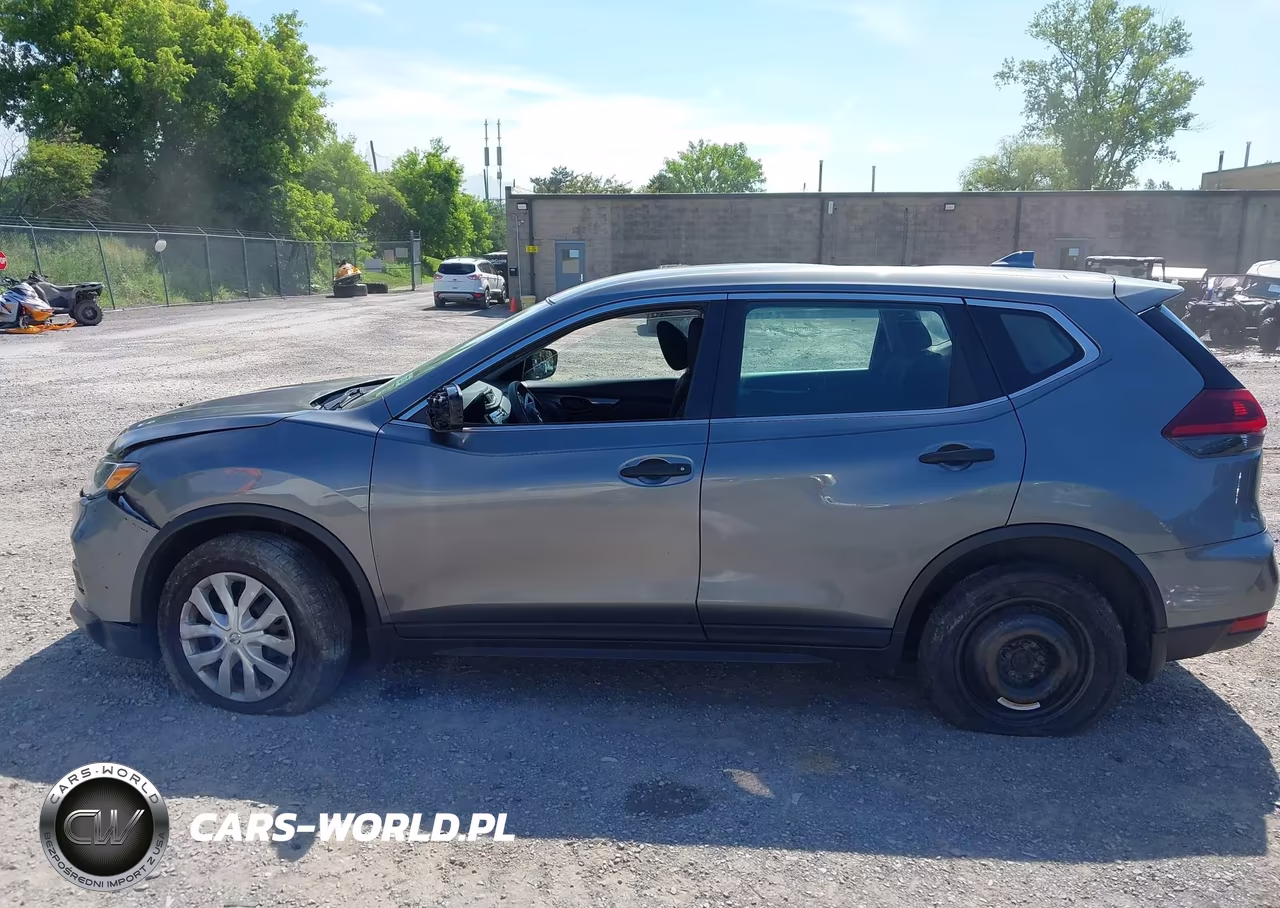 2019 Nissan Rogue S VIN:5N1AT2MVXKC743159 - 15