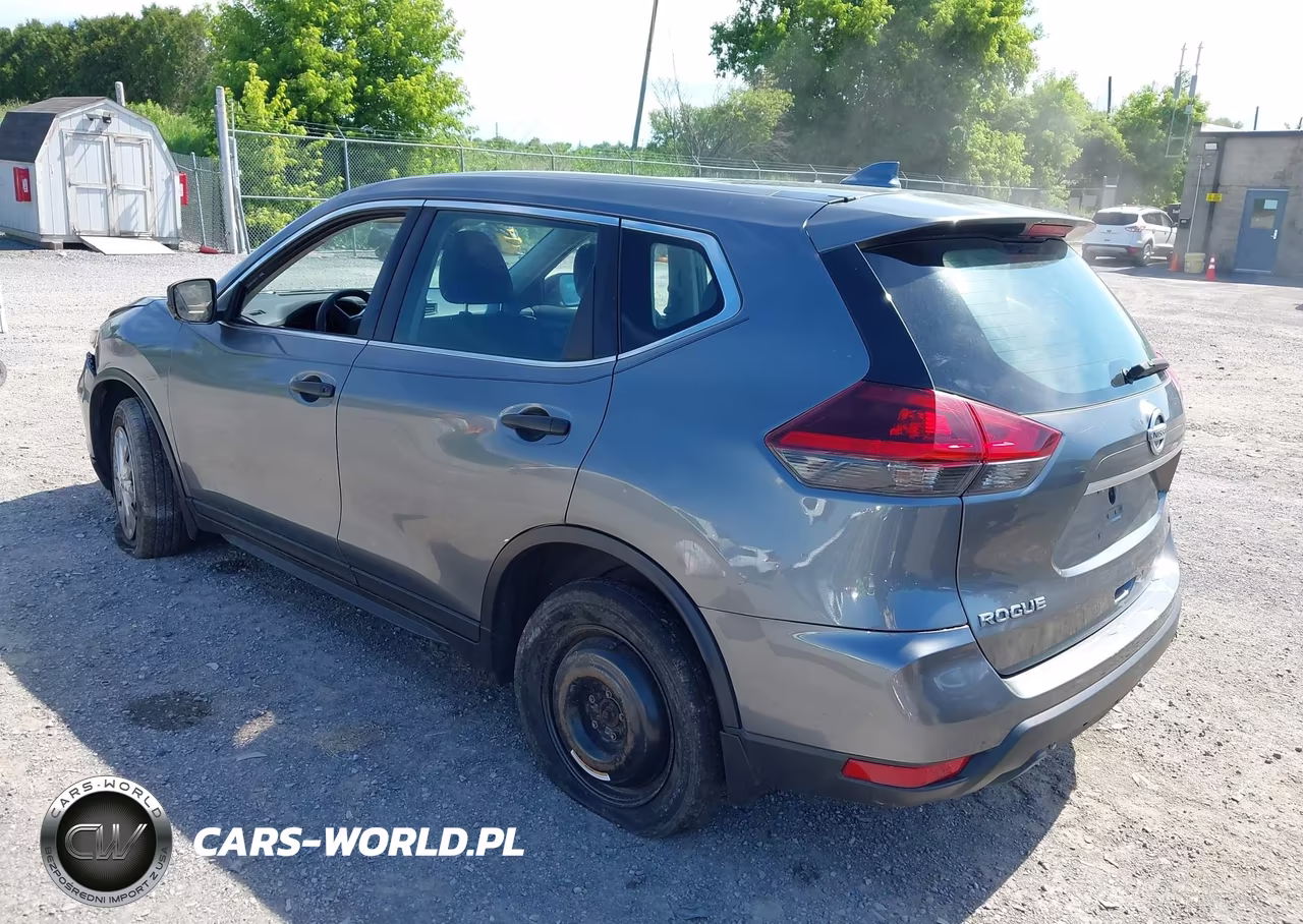 2019 Nissan Rogue S VIN:5N1AT2MVXKC743159 - 3