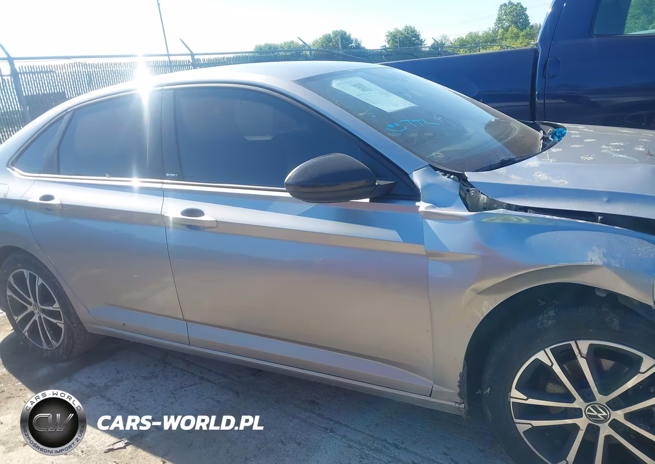 2023 Volkswagen Jetta 1.5T Sport VIN:3VWBM7BU1PM034572 - 13