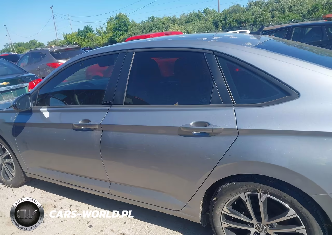 2023 Volkswagen Jetta 1.5T Sport VIN:3VWBM7BU1PM034572 - 14