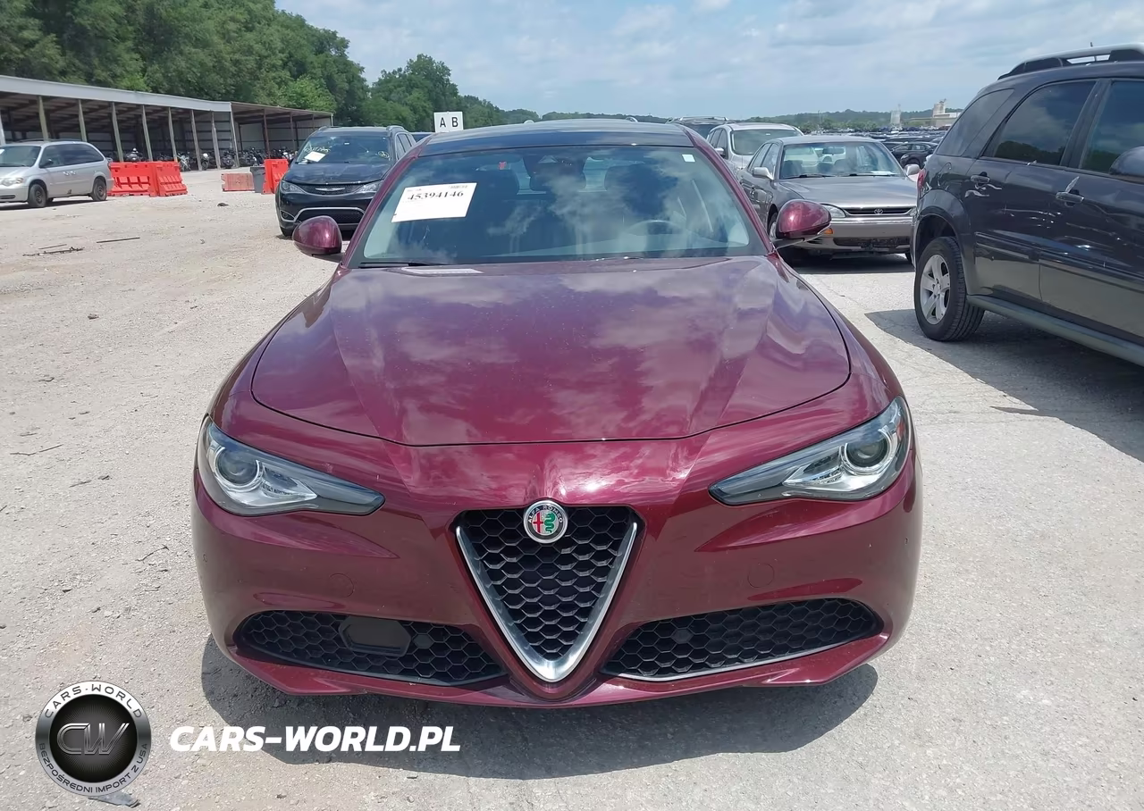 2017 Alfa Romeo Giulia Ti Awd VIN:ZARFAEEN9H7558012 - 12