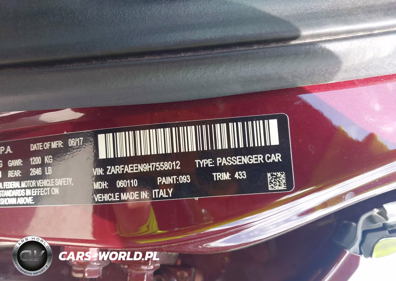 2017 Alfa Romeo Giulia Ti Awd VIN:ZARFAEEN9H7558012 - 9