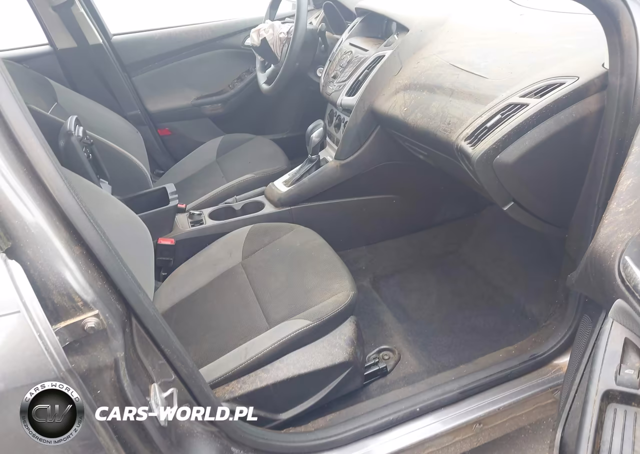 2014 Ford Focus Se VIN:1FADP3F25EL159566 - 5