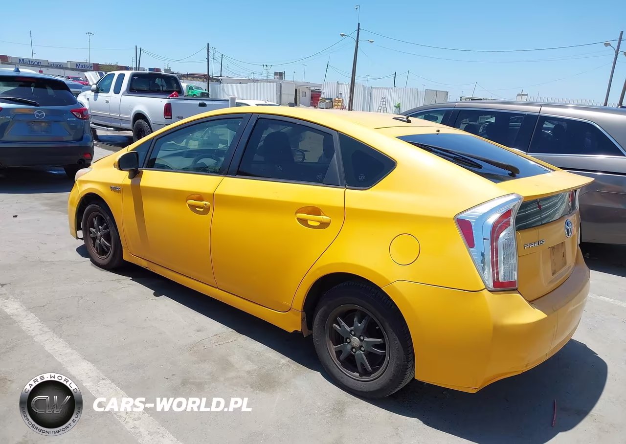 2014 Toyota Prius Three VIN:JTDKN3DU8E1768397 - 3