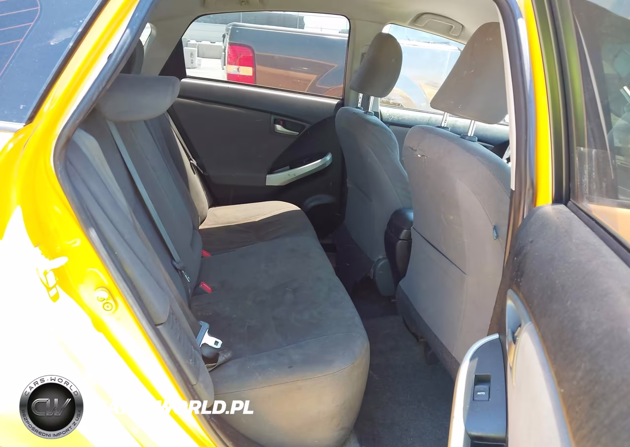 2014 Toyota Prius Three VIN:JTDKN3DU8E1768397 - 8